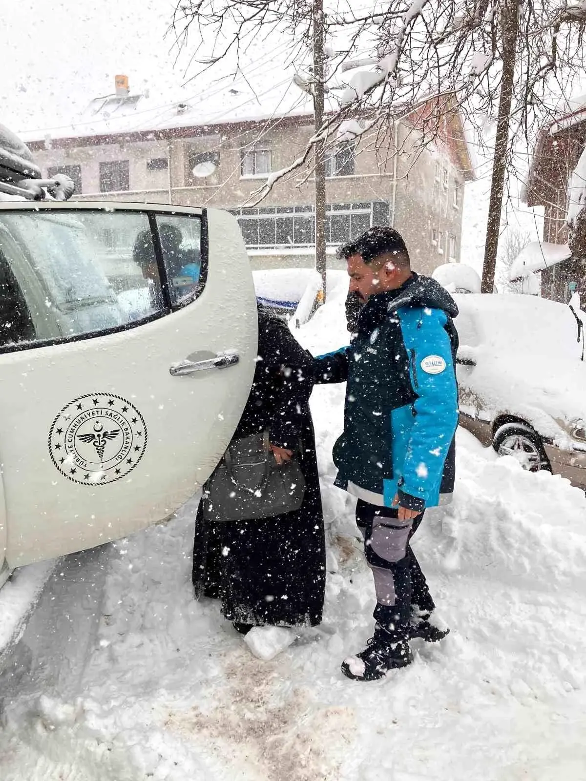 UMKE ekipleri 62 yaşındaki hastaya ulaştı