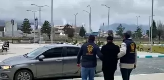 Umre vaadiyle topladığı paraları kumarda kaybetti