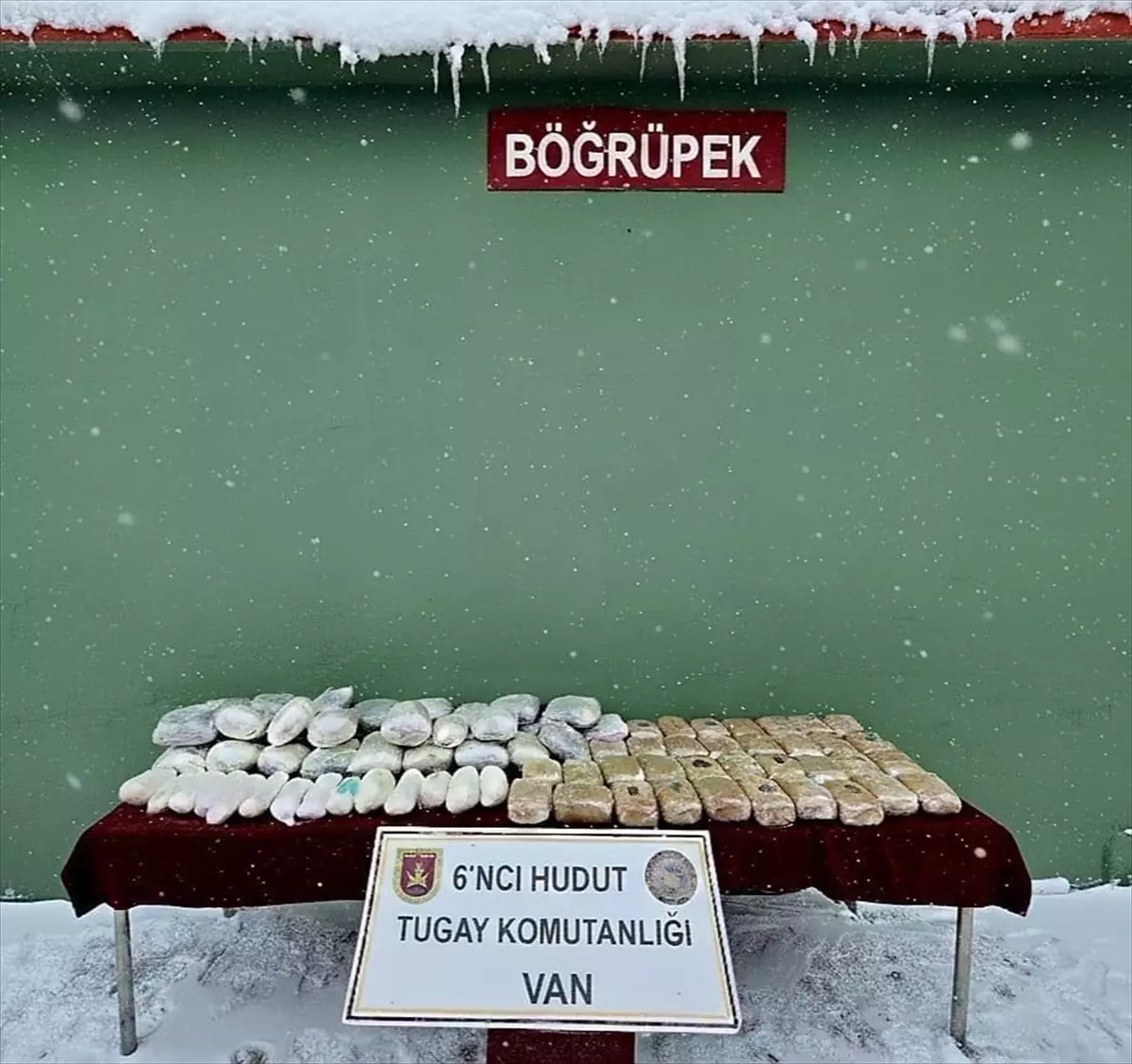 Van hududunda 77 kilo 805 gram uyuşturucu ele geçirildi