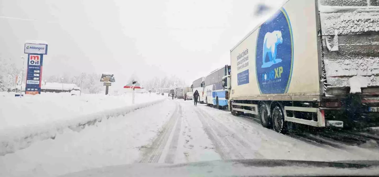 Zonguldak-Ankara yolunda trafik kilitlendi