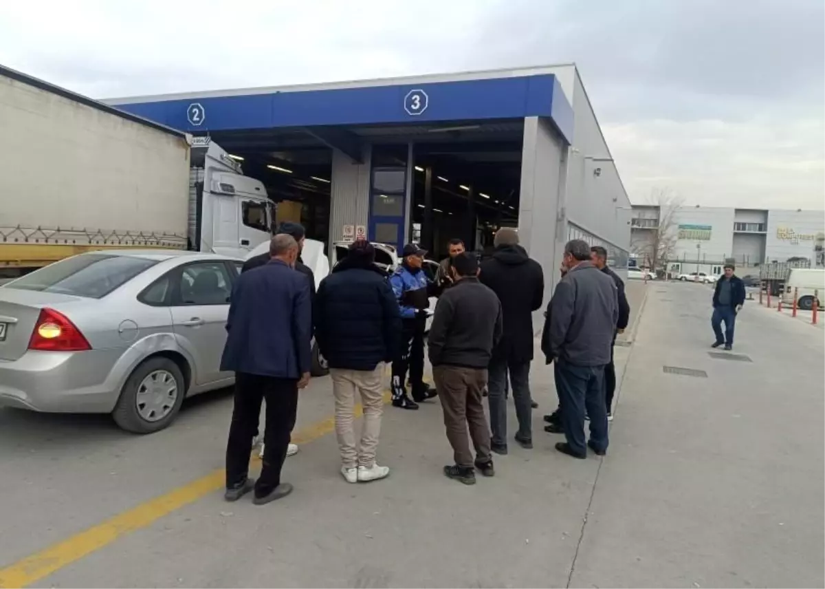 Araç muayene istasyonundaki vatandaşlar bilgilendirildi
