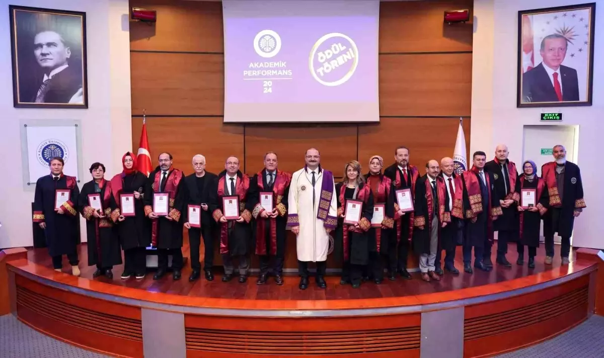 Atatürk Üniversitesinde akademik performans ödül töreni gerçekleşti