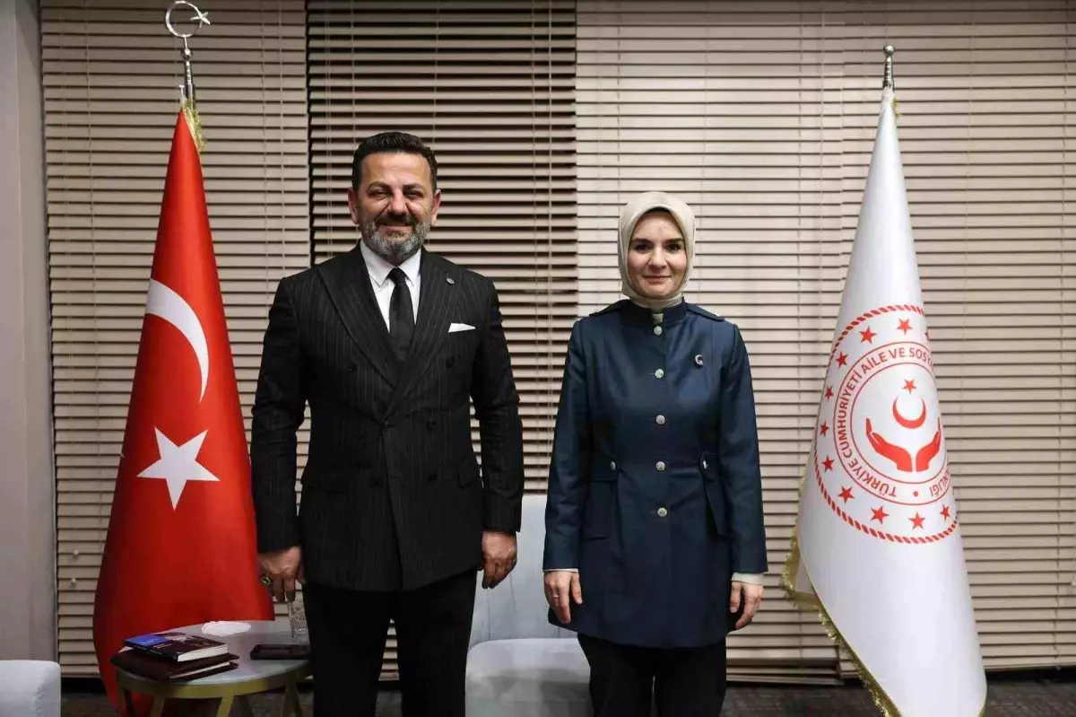 Bakan Göktaş'a kurum çalışmaları hakkında bilgi verdi