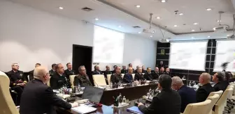 Bakan Güler başkanlığında 'Deniz Kuvvetleri Komutanlığı Yıllık Komutanlar Toplantısı' yapıldı