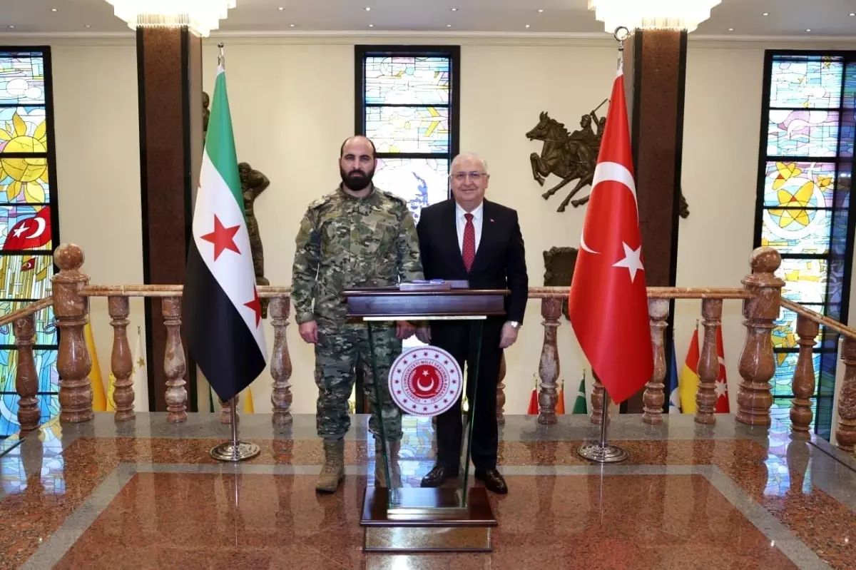 Bakan Güler, Suriye Genelkurmay Başkanı Tümgeneral Nureddin Ali Na'san'ı kabul etti