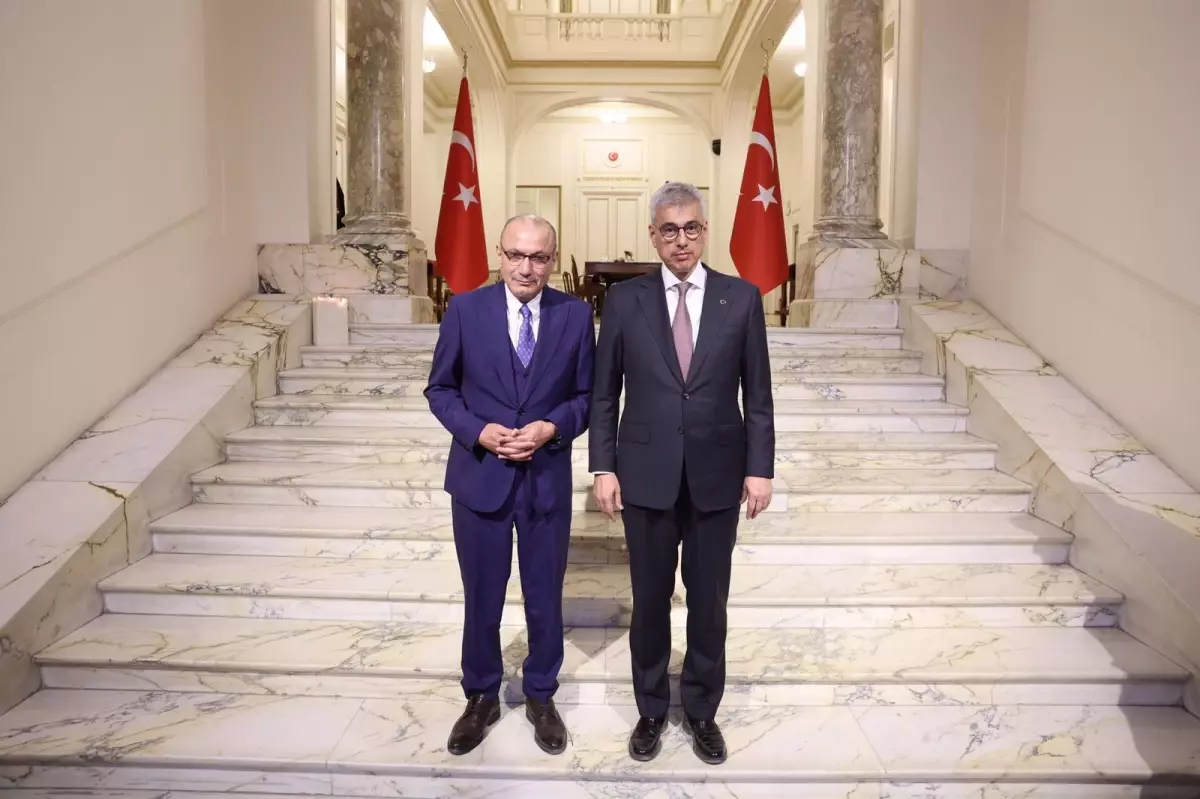 Bakan Memişoğlu, Mısır'da Yeni Giza Üniversitesi Hastanesi açılış törenine katıldı