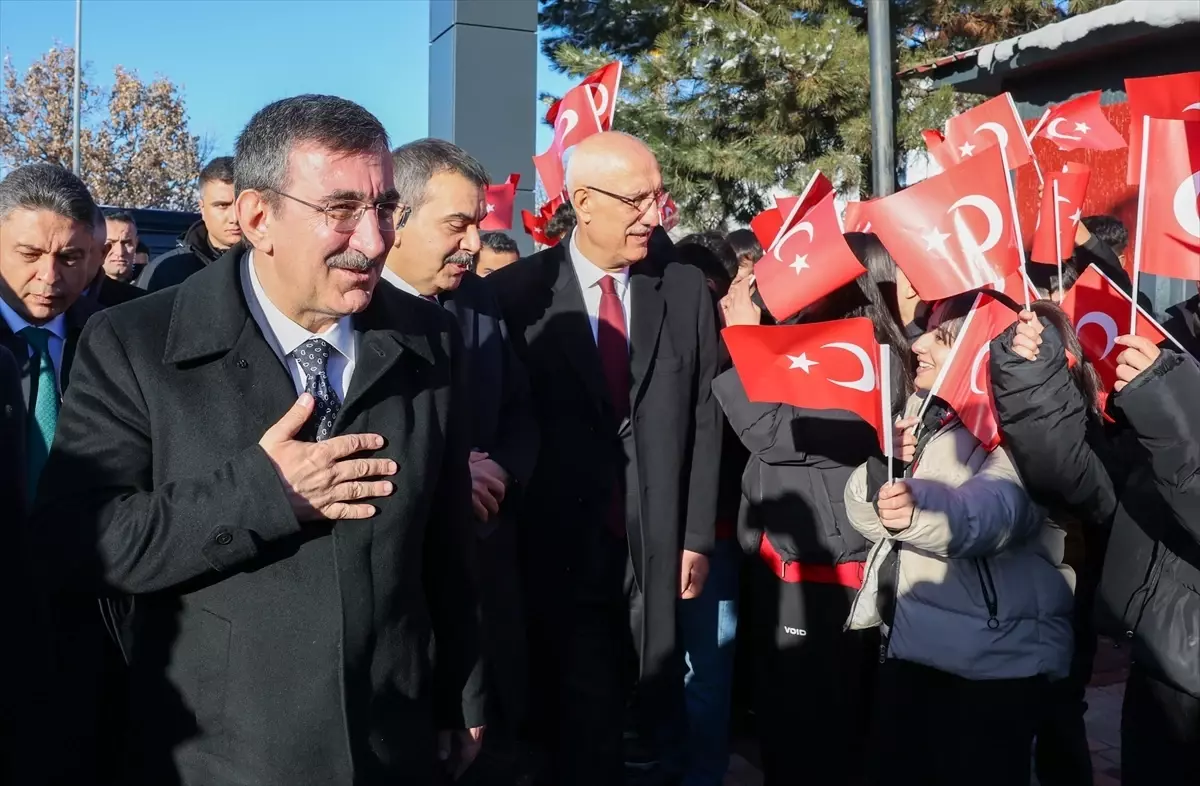 Bingöl'de Firince İskender Demircioğlu Ticaret ve Teknik Anadolu Lisesi'nin açılışı yapıldı