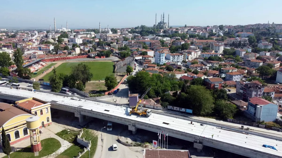 Edirne'de Halkalı-Kapıkule Hızlı Tren Hattı'nın Yüzde 98'i Tamamlandı