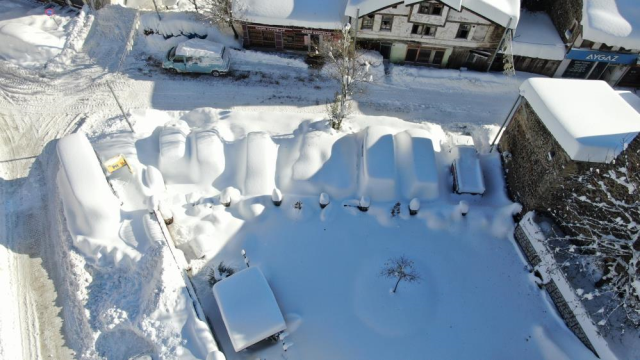 The district is buried in snow! Citizens cannot find their cars