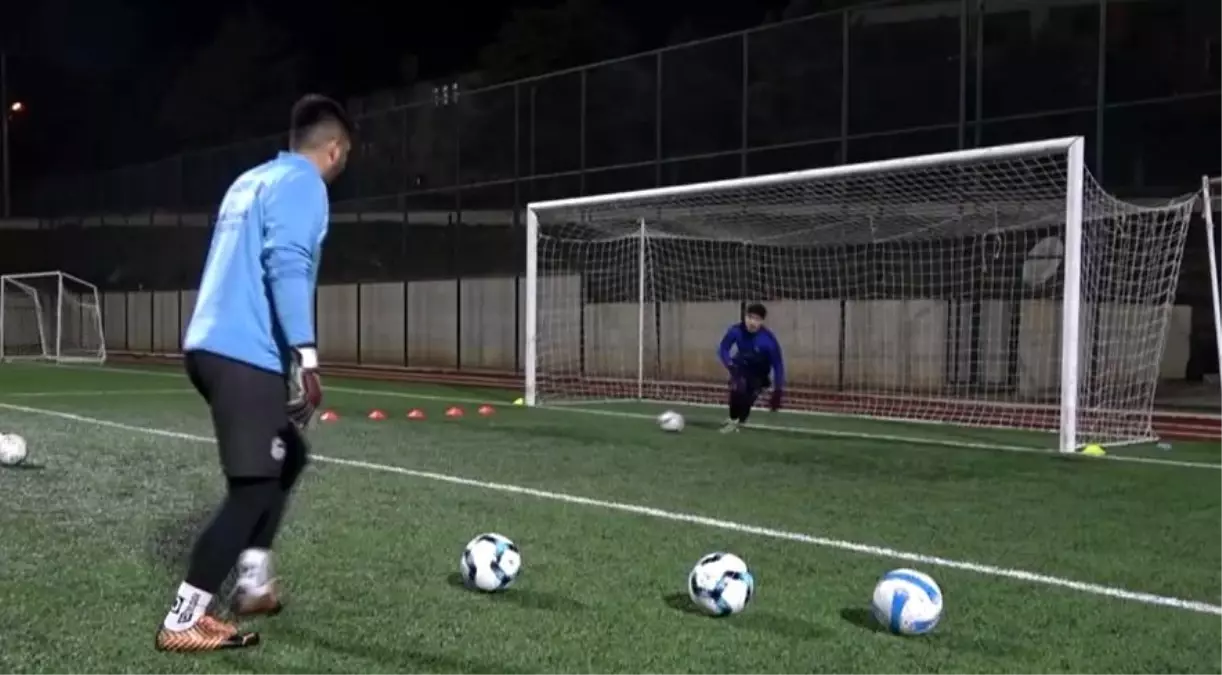 İmam ve esnaflar gençleri kötü alışkanlıklardan korumak için kulüp satın aldı