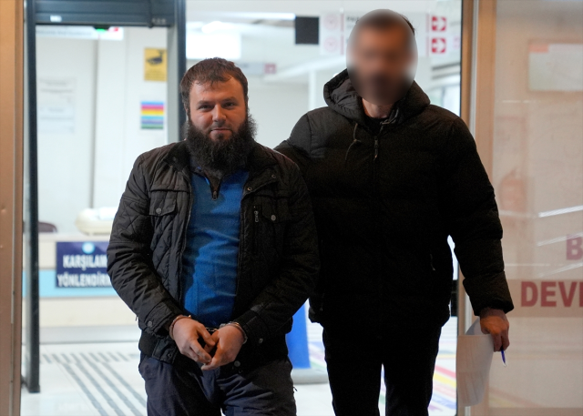 İstanbul'da DEAŞ operasyonu! 110 şüpheli yakalandı İstanbul'da DEAŞ operasyonu! 110 şüpheli yakalandı