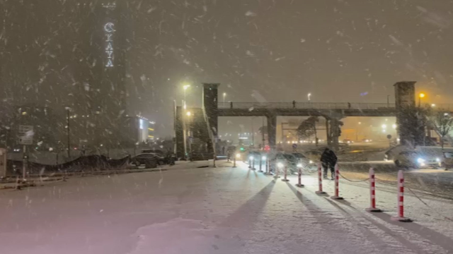 istanbul da kar yagisi basladi 2 19409375 458 m