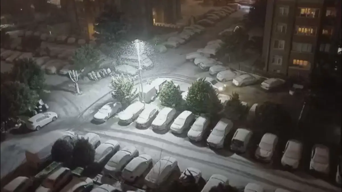 İstanbul'da kar yağışı başladı