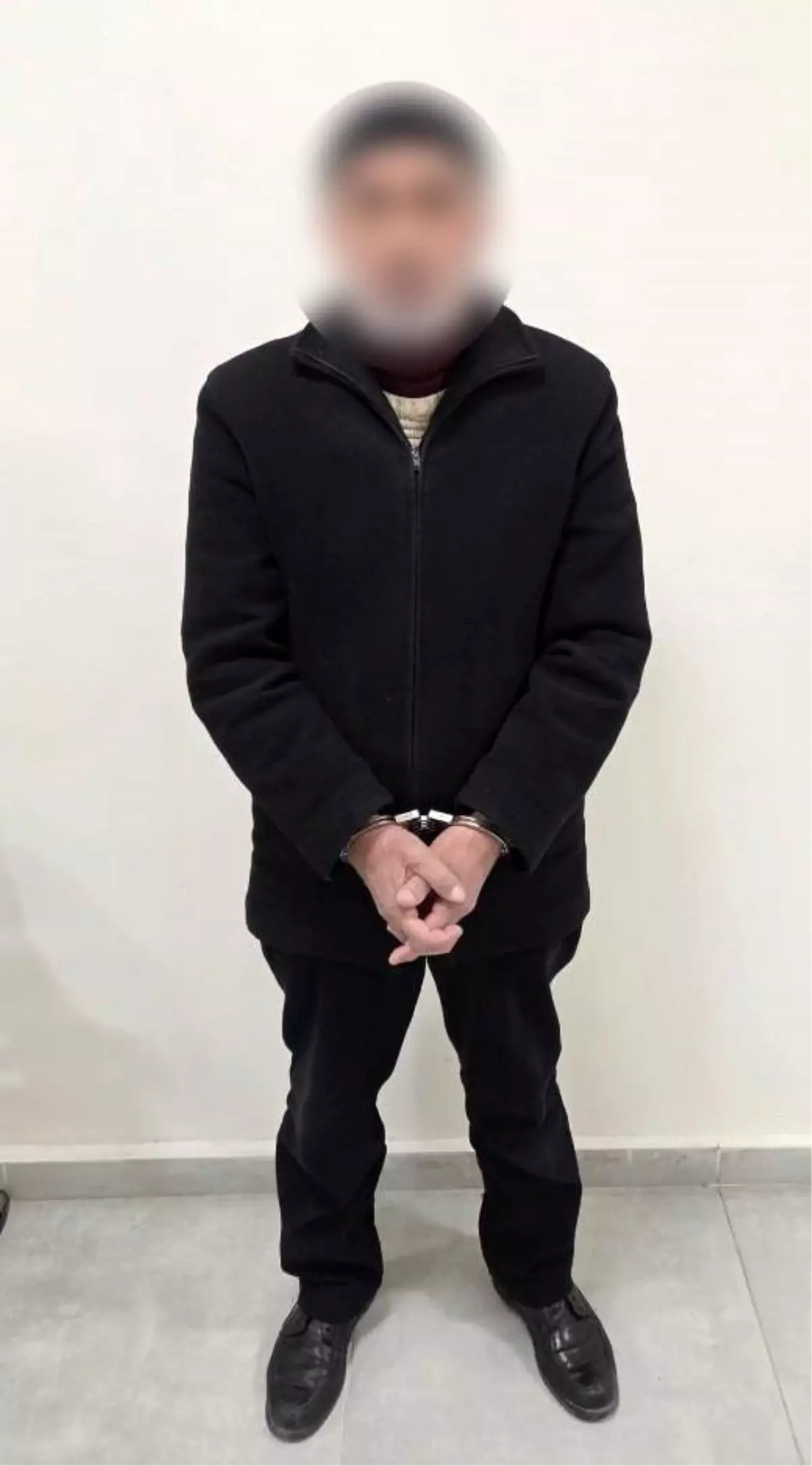 Kütahya'da umre vaadiyle 23 kişiyi dolandırdığı iddia edilen şahıs tutuklandı