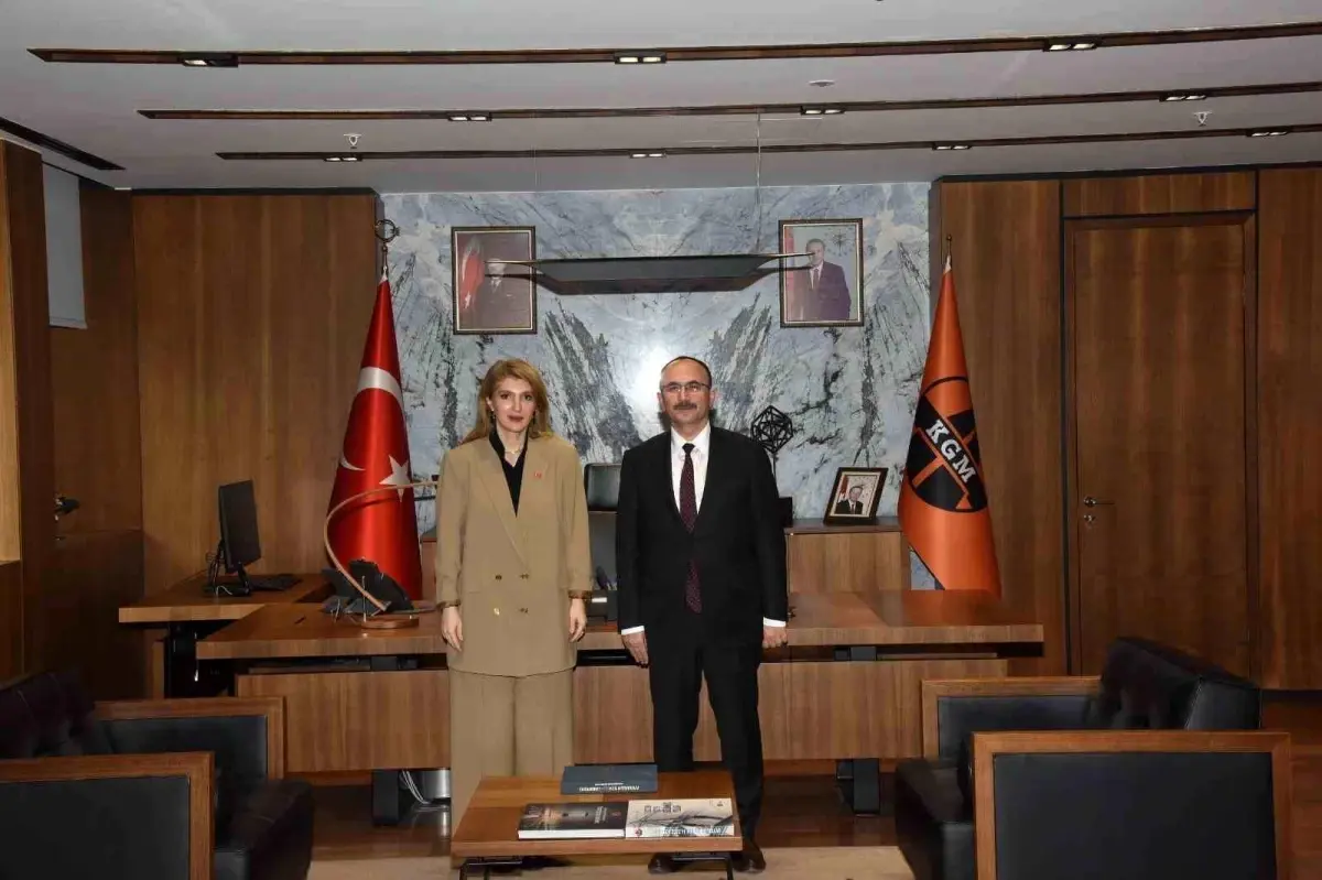 Milletvekili Ölmeztoprak: " Çevre yolundan tünellere, Malatya'mızda ulaşım yatırımları devam ediyor"