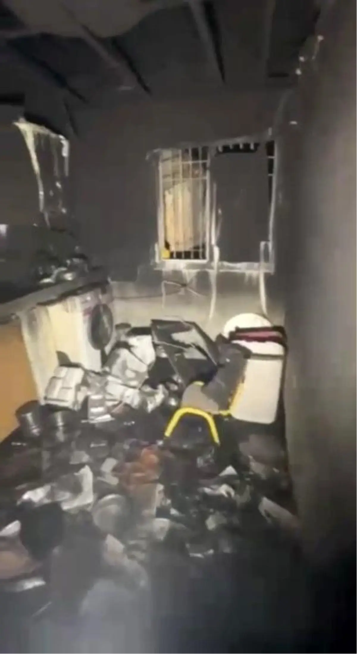 Osmaniye'de müstakil evde çıkan yangın söndürüldü