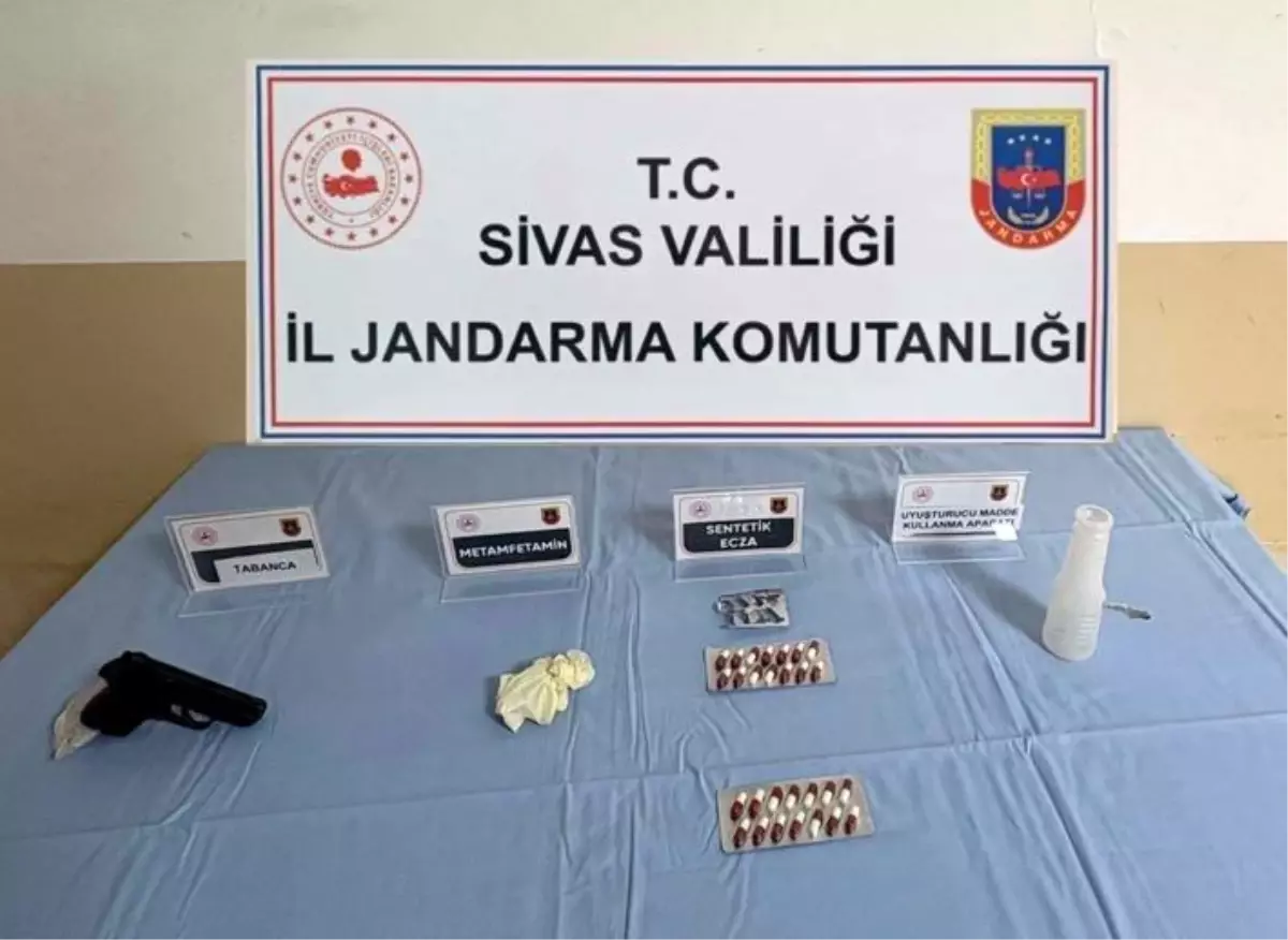 Sivas'ta jandarma, uyuşturucu ticaretine geçit vermedi