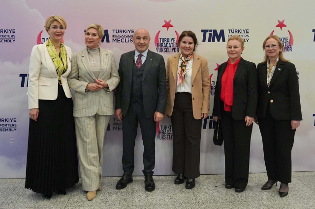 TİM WINGS Kadın İhracatçı Zirvesi lider kadın girişimcileri buluşturdu TİM WINGS Kadın İhracatçı Zirvesi lider kadın girişimcileri buluşturdu