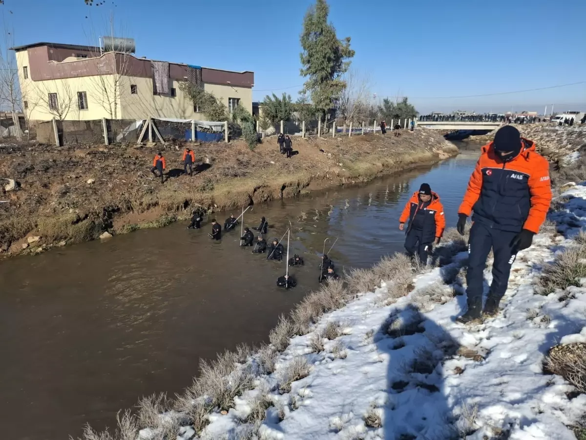 3 çocuğun öldüğü kazada kanalda kaybolan sürücüyü arama çalışmalarında 3'üncü gün