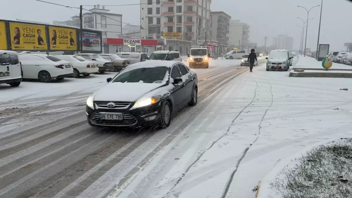 Adıyaman'da kar ulaşımı olumsuz etkiledi