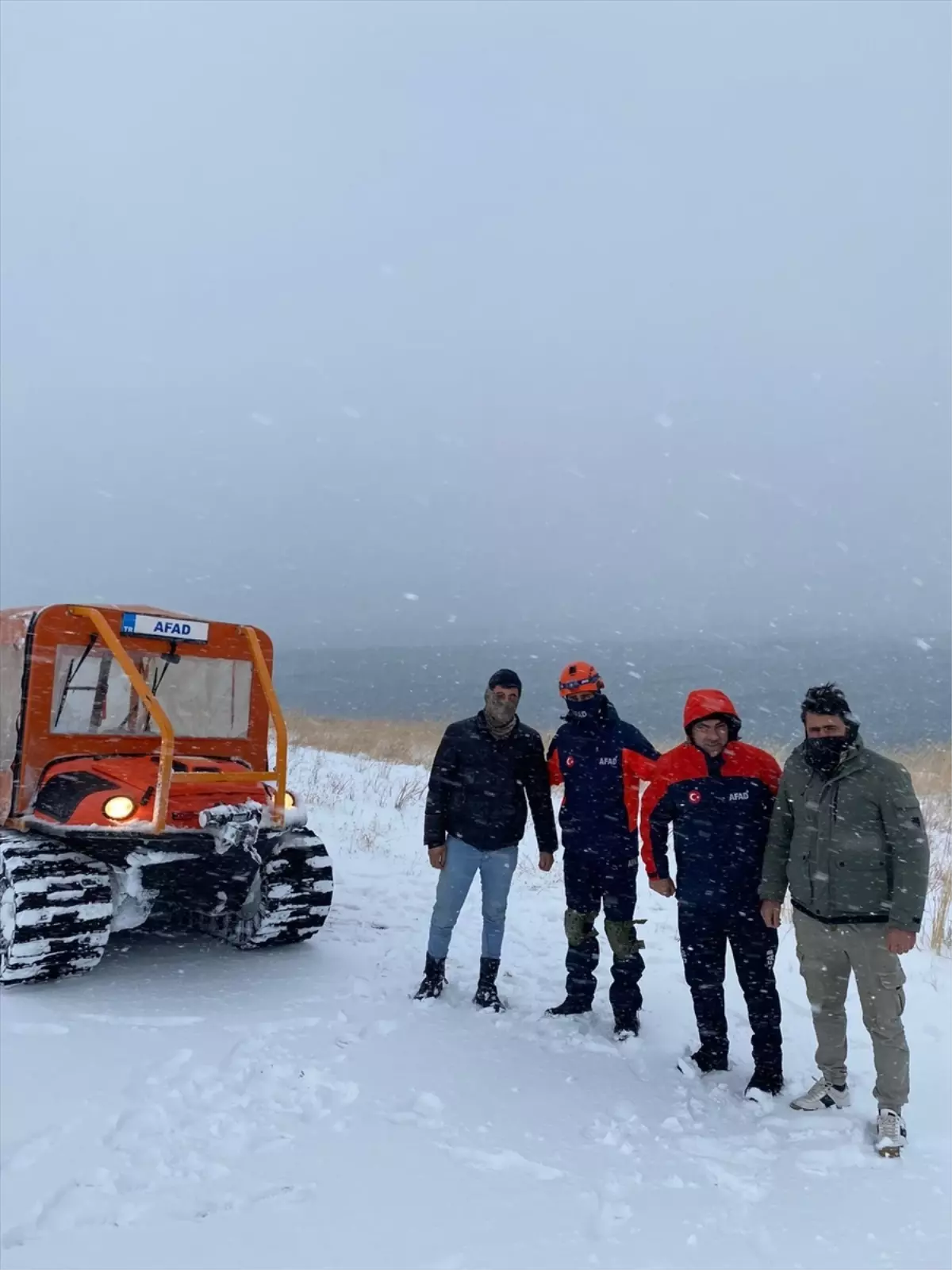 Adıyaman'da karda mahsur kalan iki kişi kurtarıldı