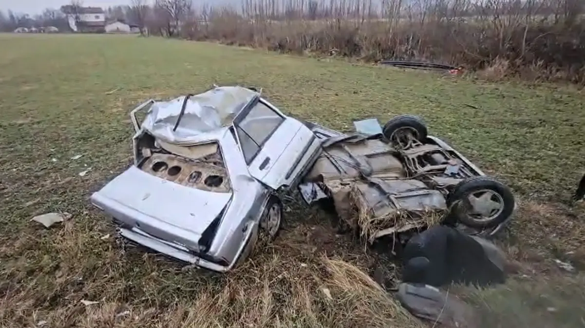 Tokat'ta Otomobil Ağaca Çarptı: Sürücü Ağır Yaralı