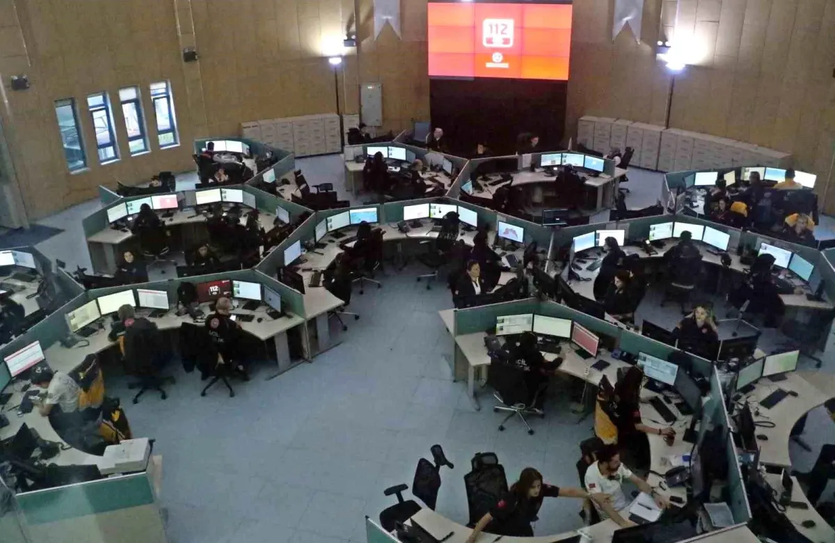 Antalya'da 112 Acil Çağrı Merkezine 2025 yılında 3 milyon çağrı geldi, yüzde 54'ü asılsız çıktı