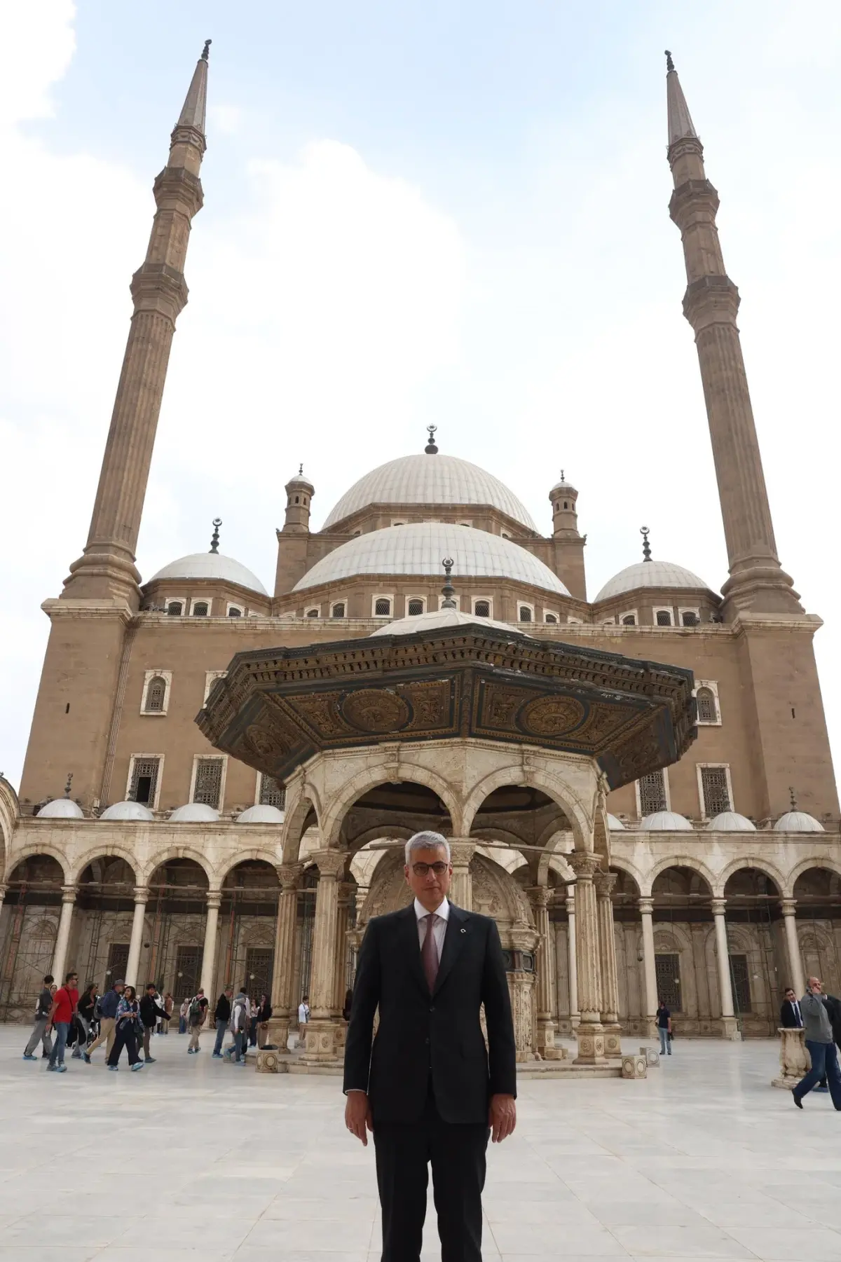 Bakan Memişoğlu, Kahire Kalesi'ni ziyaret etti