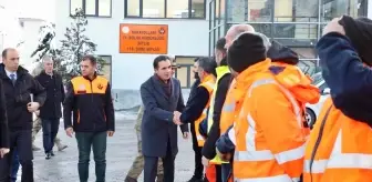 Bitlis Valisi Karakaya, karla mücadele ekiplerini ziyaret etti