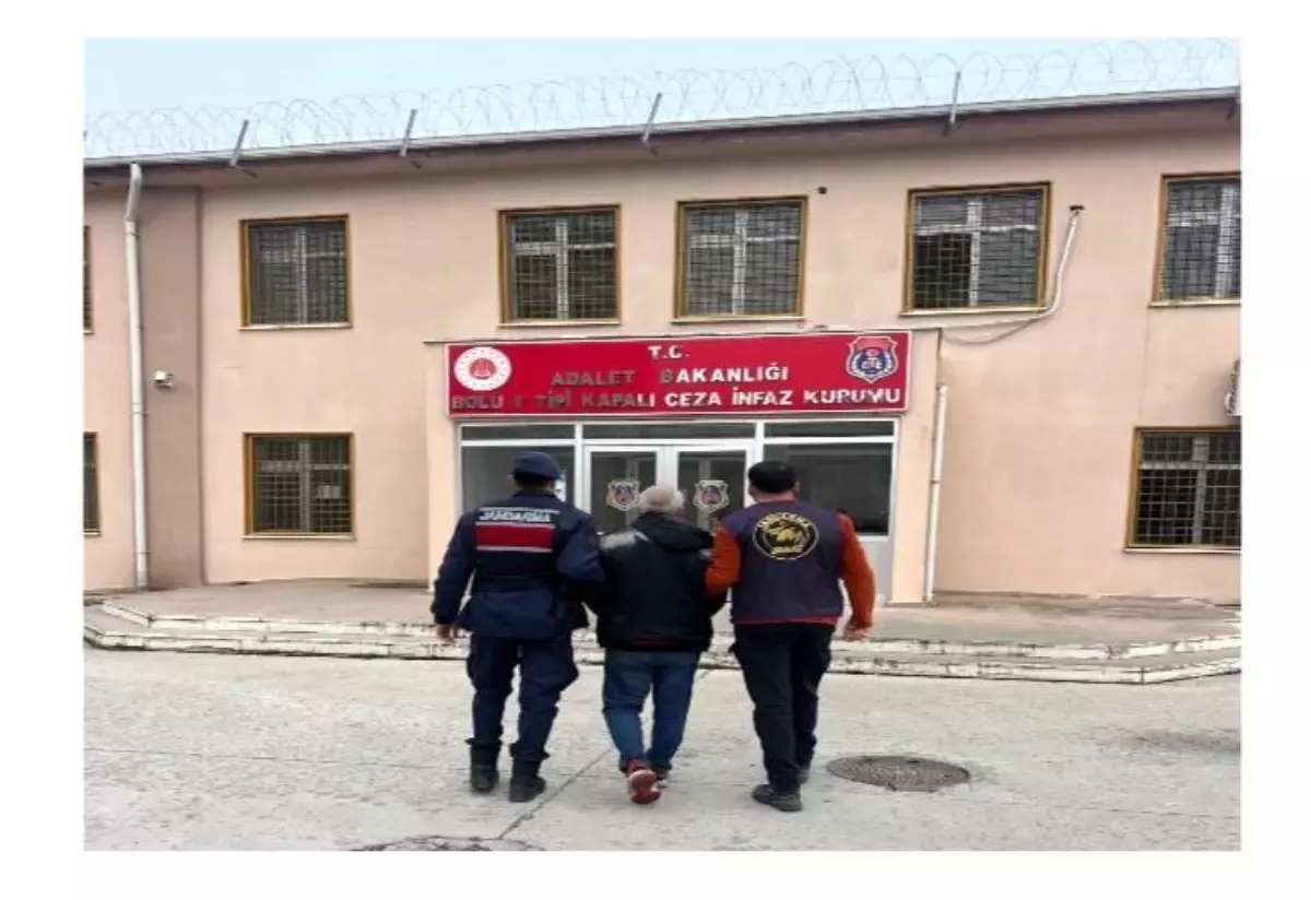 Bolu'da 40 yıl 10 ay hapis cezasıyla aranan firari hükümlü yakalandı