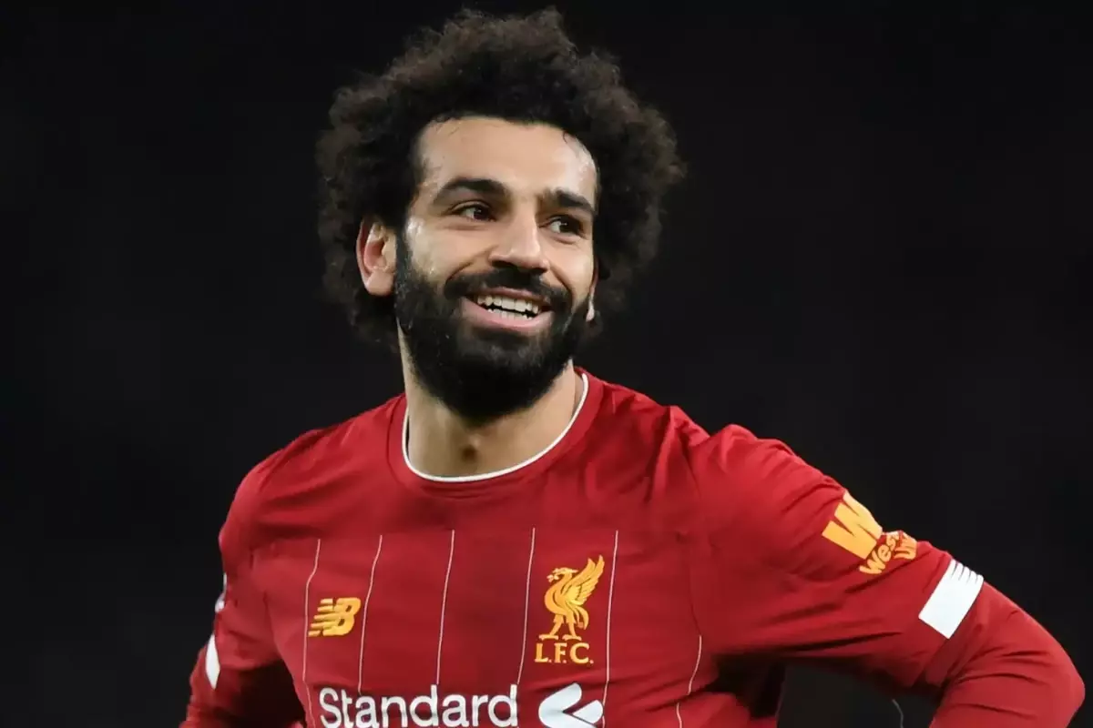 Çılgın teklif! Milli yıldızımız Mohamed Salah'ın tahtına oturuyor