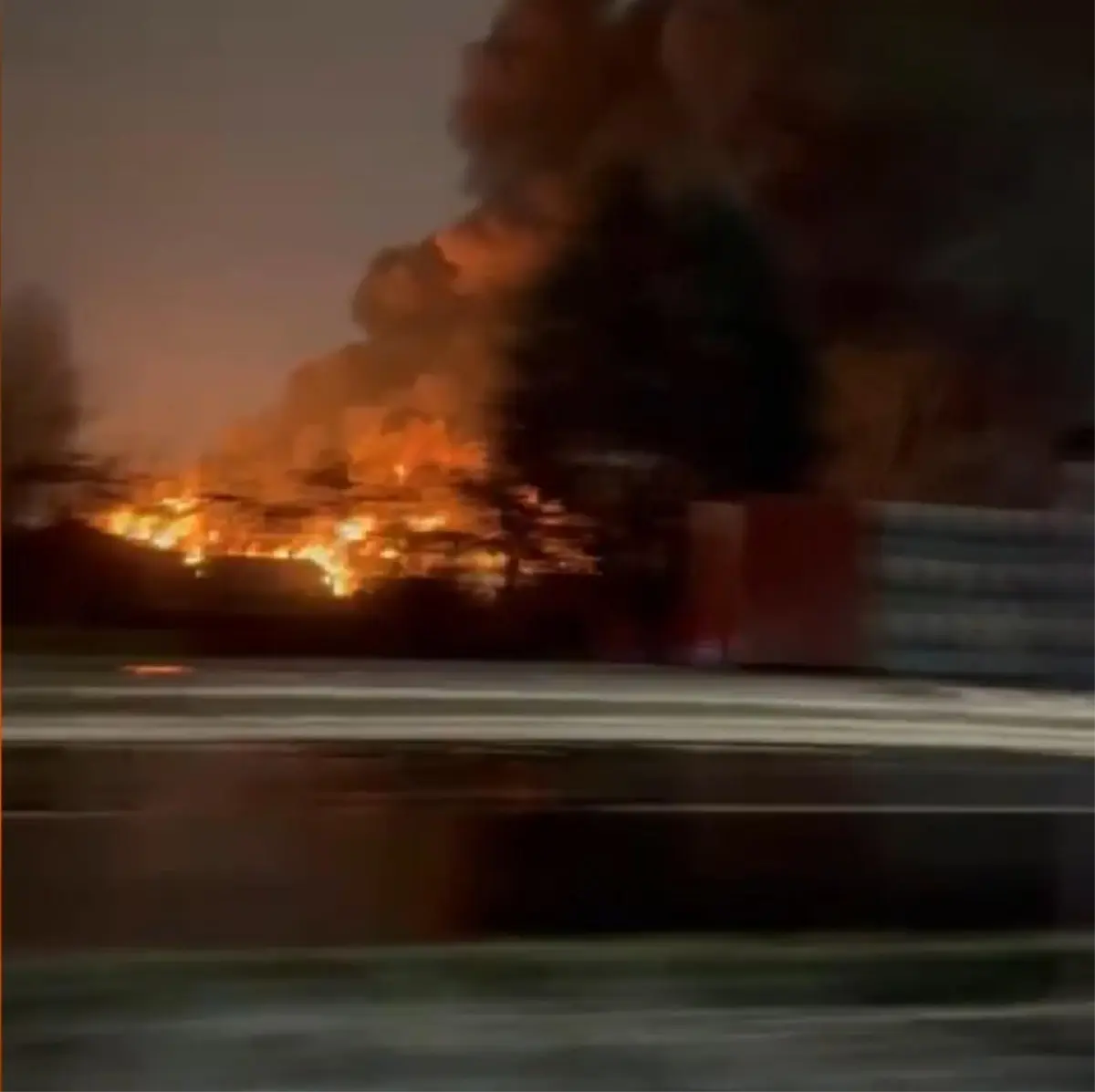 Esenyurt'ta fabrika yangını