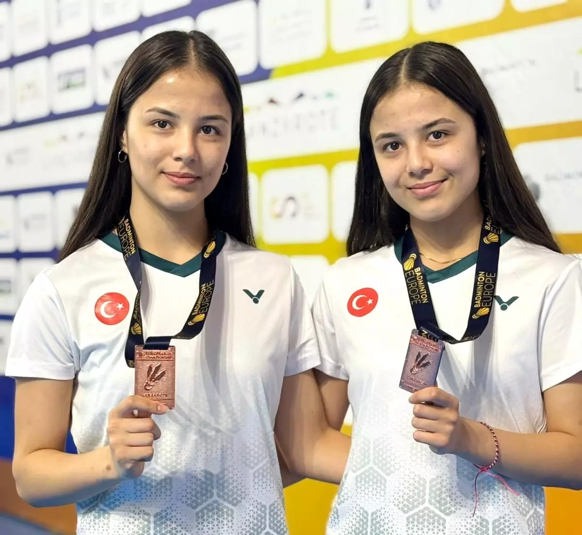 Eskişehirli milli sporcu ikizlerden Avrupa 3'üncüsü oldu