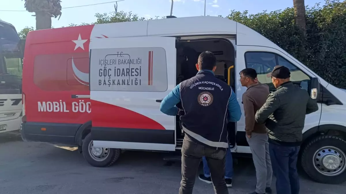 Hatay'da yabancı uyruklu şahıslar denetlendi