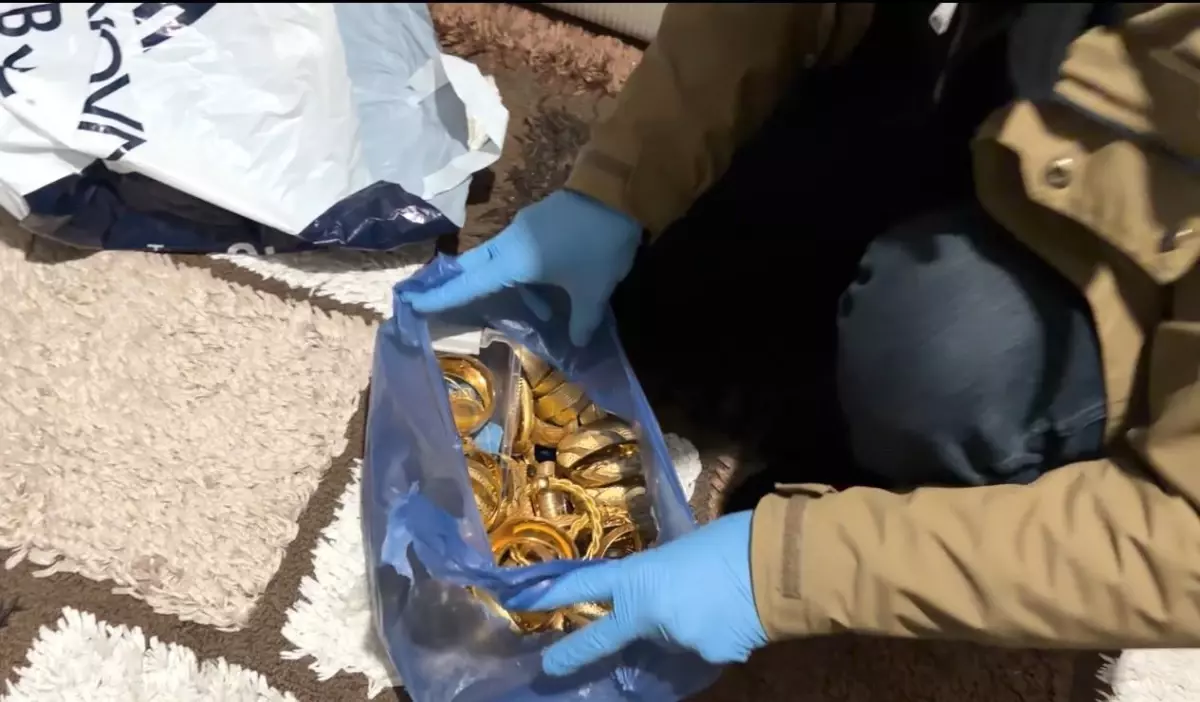 Iğdır'da kuyumcu hırsızlığı: 2 kilo altın ele geçirildi