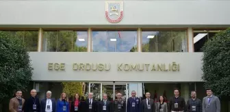 İzmir'de yapay zekanın savunma sanayindeki rolü ele alındı