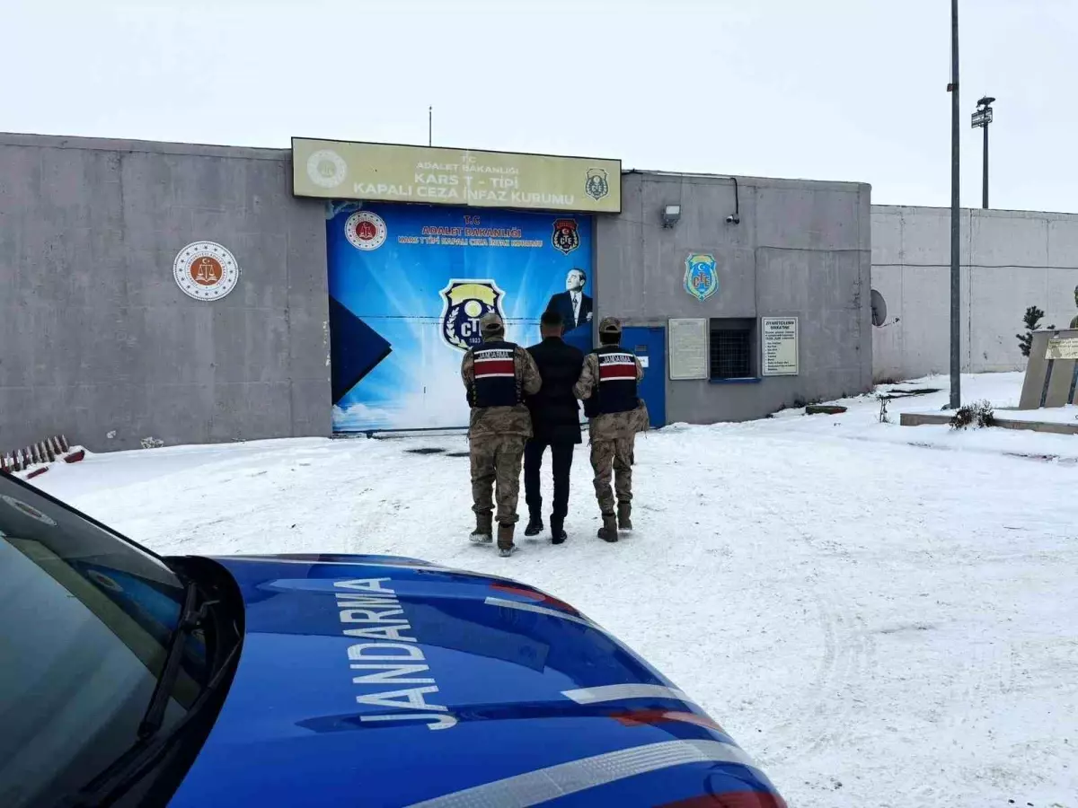 Kars'ta 15 yıl hapis cezasıyla aranan şahıs yakalandı