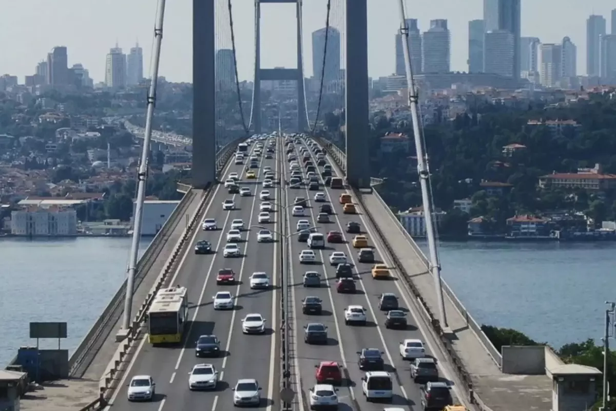 Köprü ve otoyol geçiş ücretlerine zam! İşte yeni tarifeler