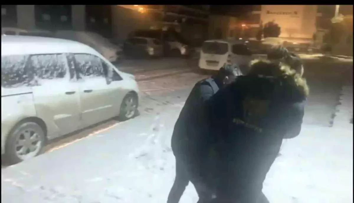 Kütahya'da 30 yıl hapis cezası ile aranan cezaevi firarisi yakalandı