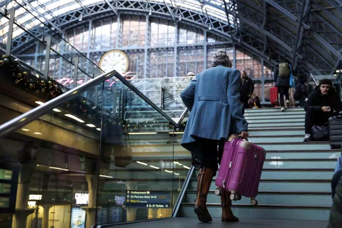 Manş Tüneli'ndeki arıza giderildi, tren seferleri yeniden başladı