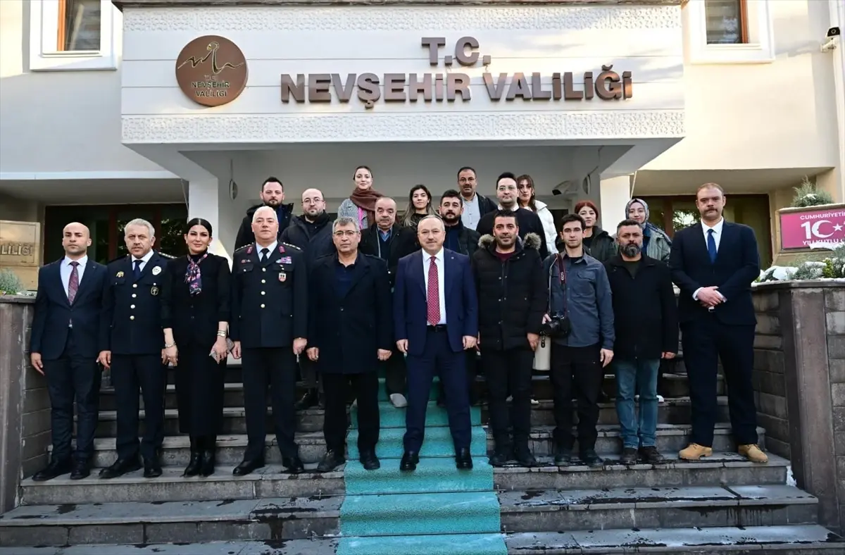 Nevşehir Valisi Fidan basın mensuplarının yeni yılını kutladı