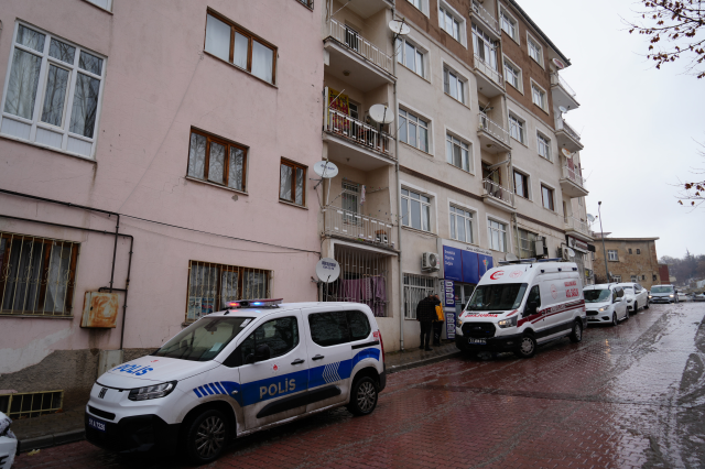 nigde de cift evlerinde olu bulundu 19412364 8682 m