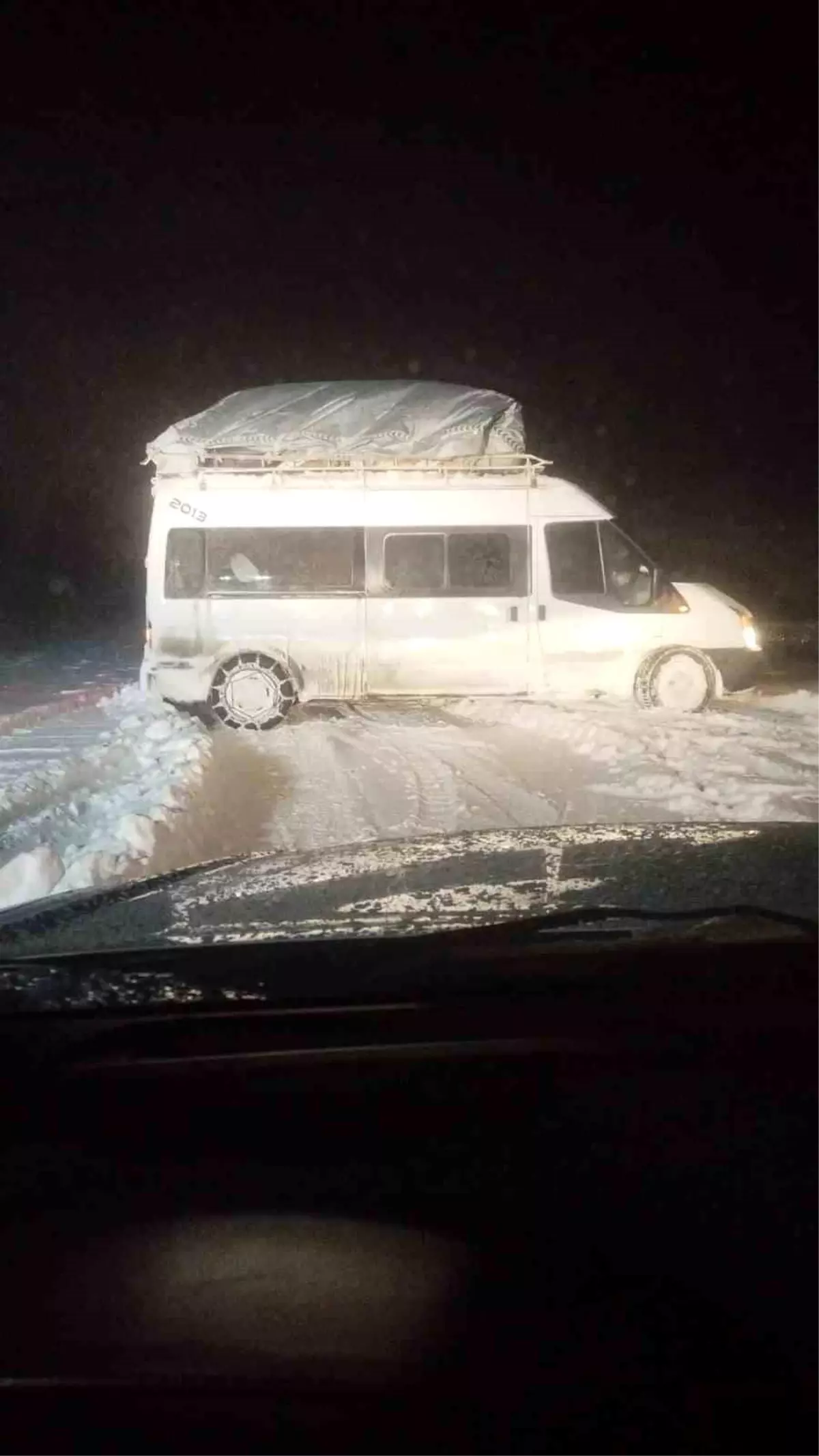 Siirt'te mahsur kalan 22 vatandaş, 3 saatlik çalışmanın ardından kurtarıldı