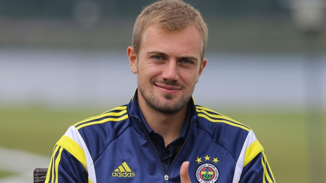 10 yıllık sözünü tutup Fenerbahçe'ye transfer oluyor