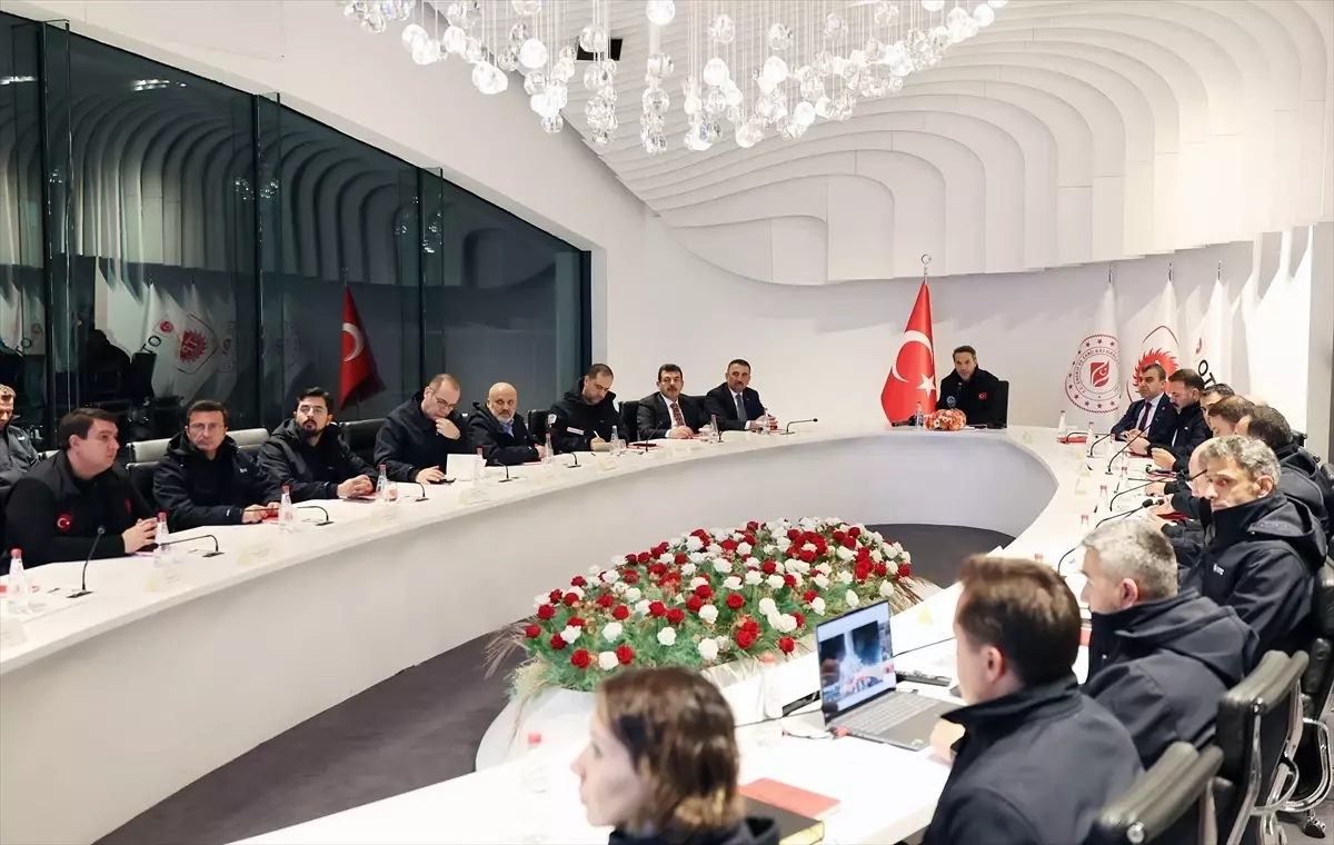 Bakan Bayraktar, 2026'da birçok projeyi hayata geçireceklerini bildirdi Açıklaması