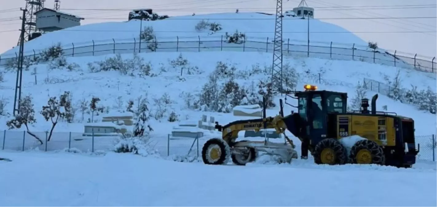 Bingöl'de 272 yerleşim yeri ulaşıma kapandı