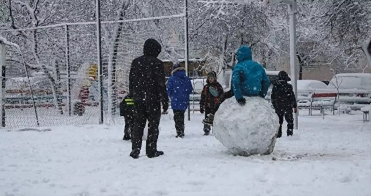 Çorum okullar tatil mi, 2 Ocak Cuma yarın Çorum'da okul yok mu (ÇORUM VALİLİĞİ - KAR TATİLİ)?