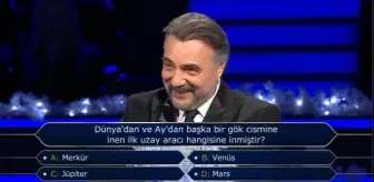 Dünya'dan ve Ay'dan başka bir gök cismine inen ilk uzay aracı hangisine inmiştir?