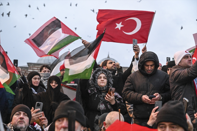 galata koprusu ndeki filistin e destek eylemine 19414935 9226 m