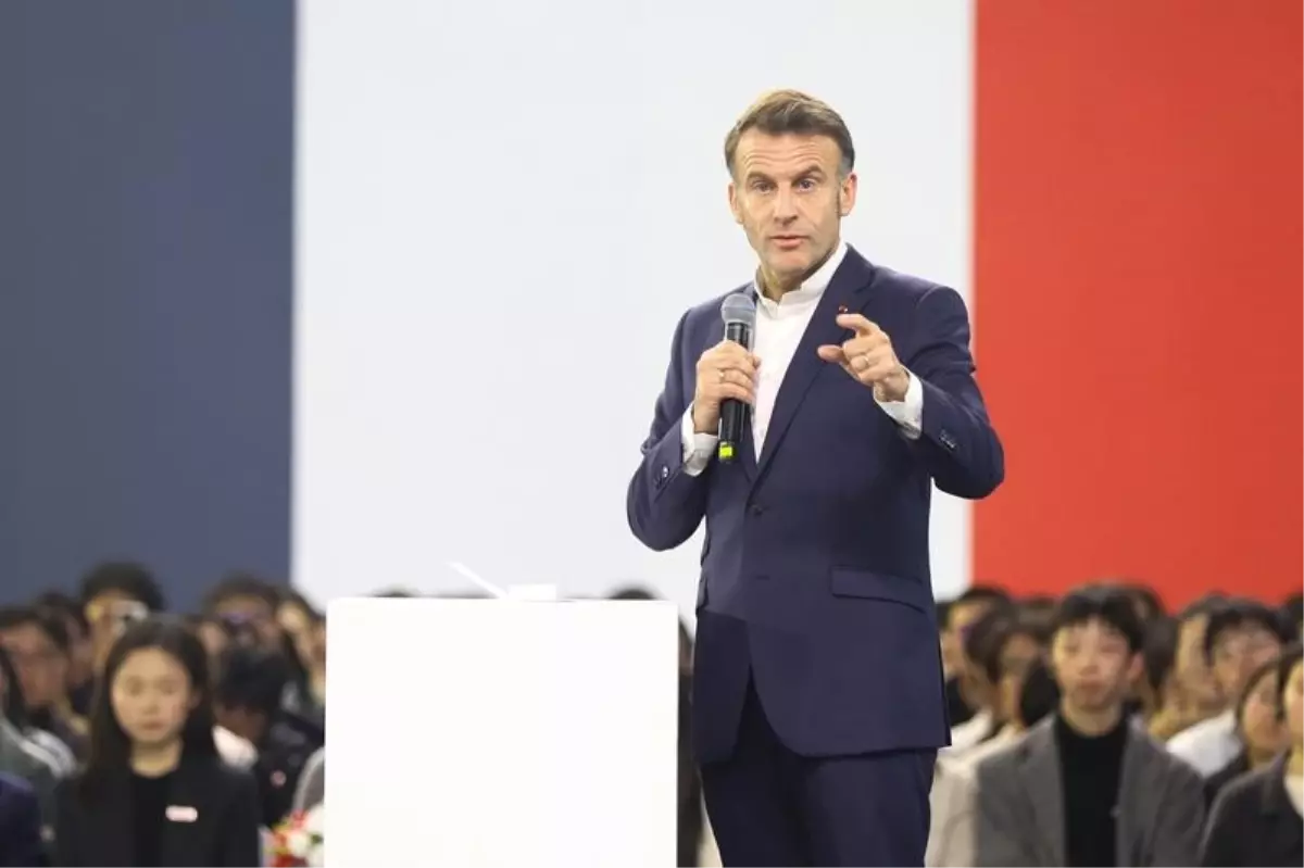 Macron'dan, İsviçre'ye taziye mesajı